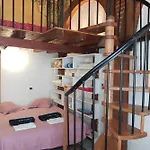 Flat Nirmala Studio-shop Apartamento